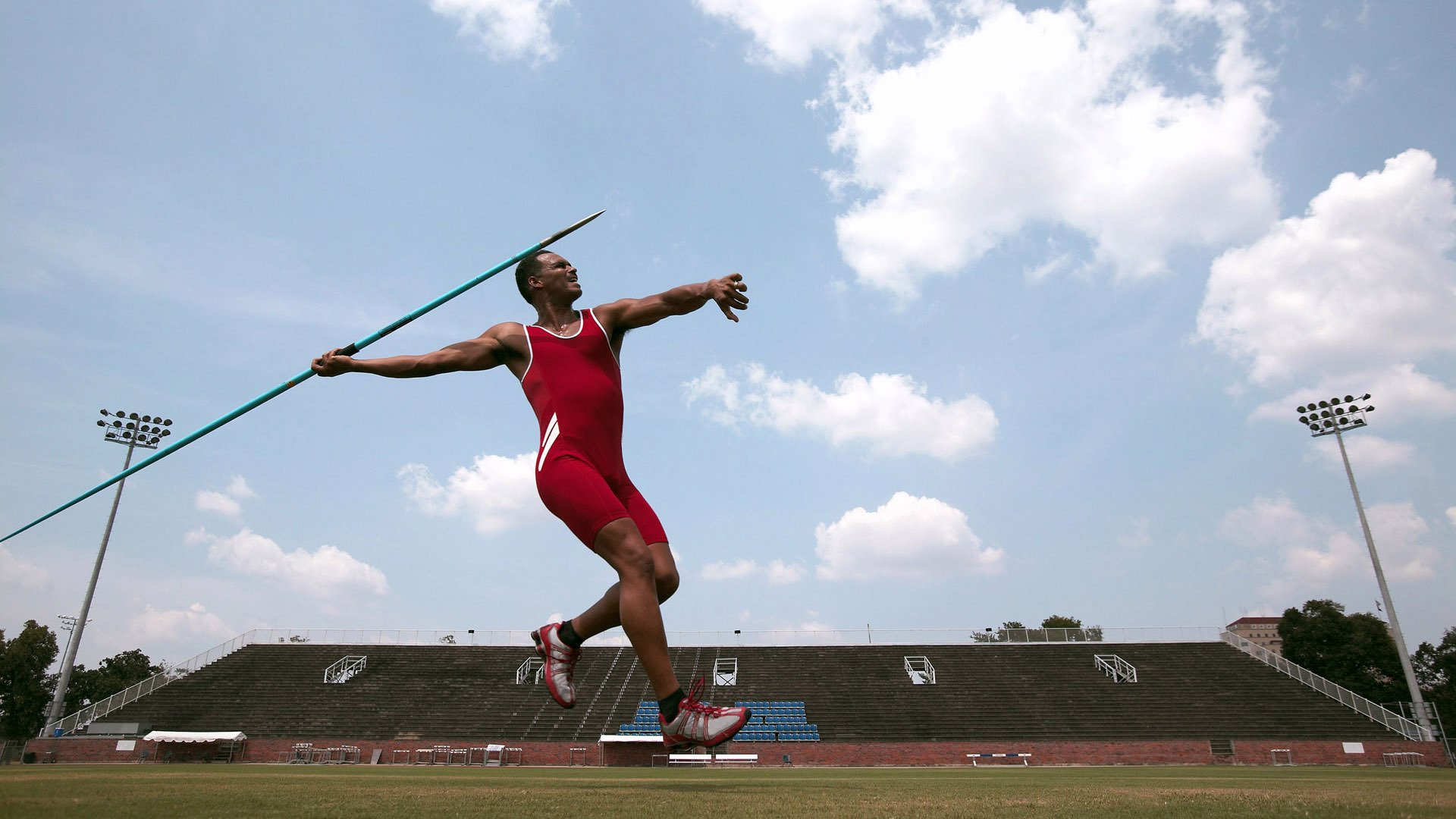 弗拉霍维奇，从锋线尖刀到防守铁闸，他如何锁死了德国战车的引擎？